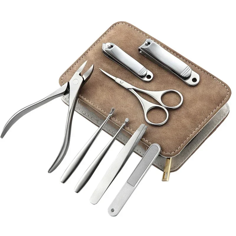 Профессиональный маникюрный на – обзор и цена Mens Grooming Travel Kit
